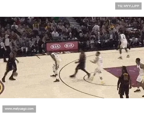 NBA最新交易动态:超级巨星加盟新队伍 引发联盟格局震动 NBA最新交易动态:超级巨星加盟新队伍 引发联盟格局震动